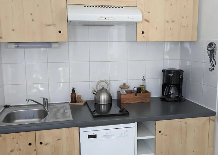 Petite Maison Chaleureuse Avec Piscine