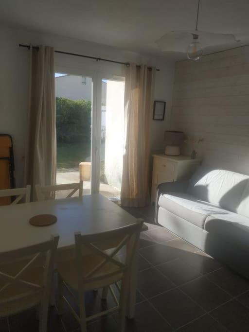 Petite Maison Chaleureuse Avec Piscine * Dolus-d'Oleron