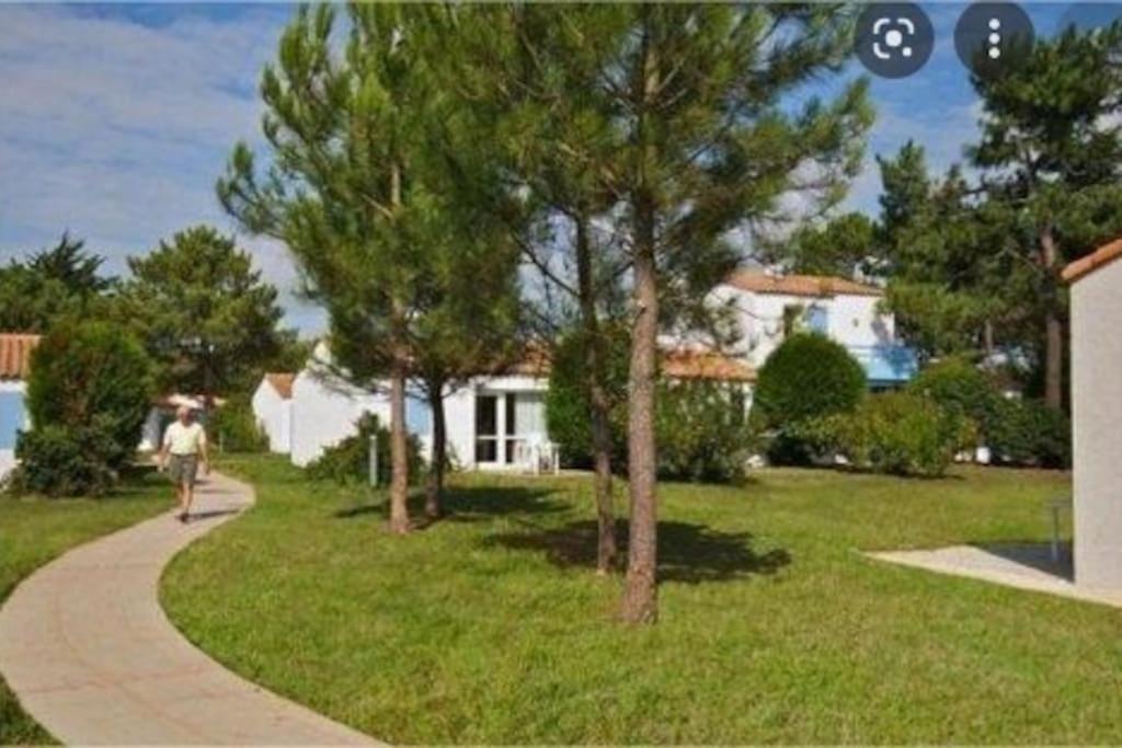 Petite Maison Chaleureuse Avec Piscine